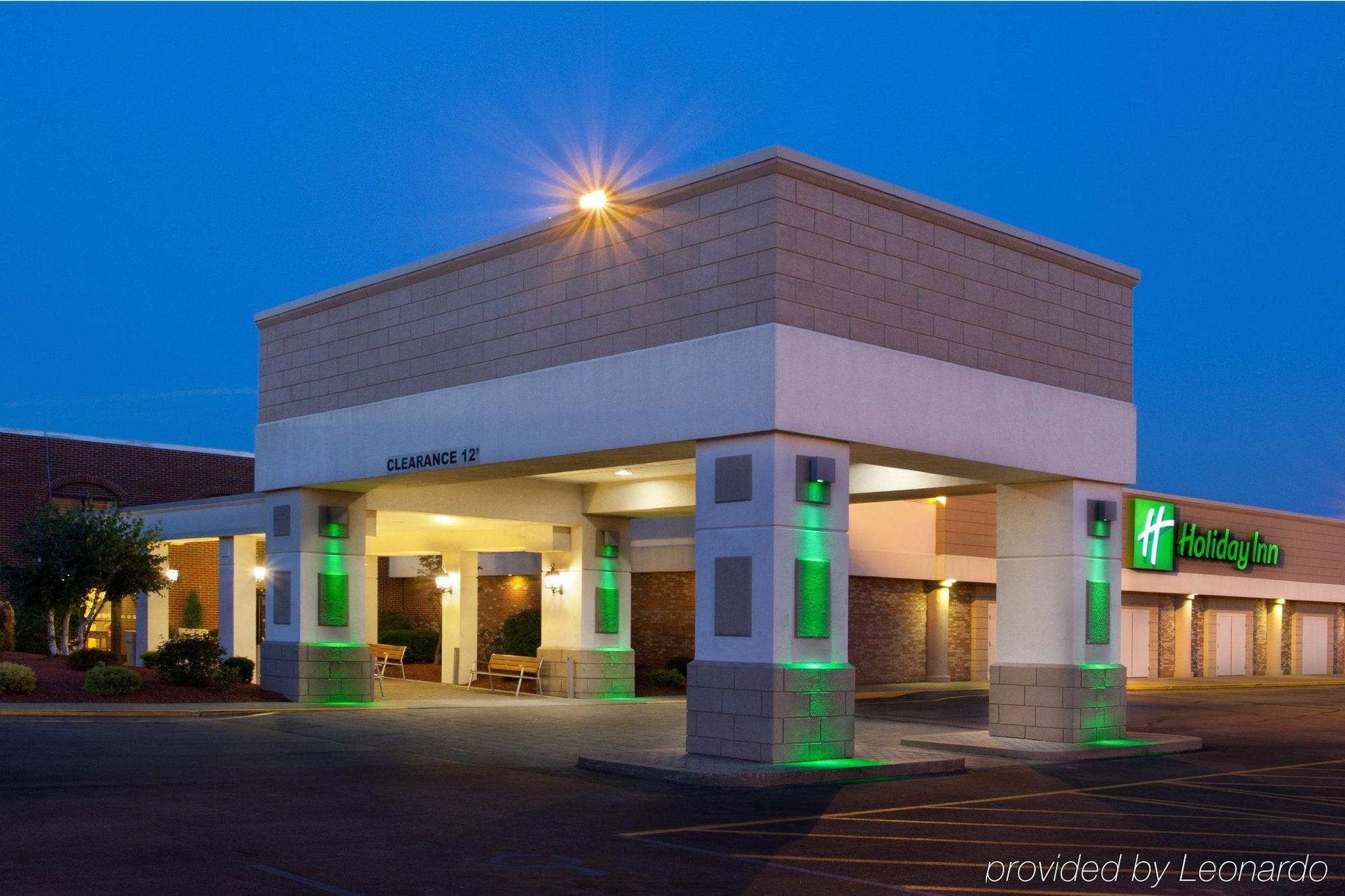 Ramada By Wyndham Uniontown Hotel Екстериор снимка